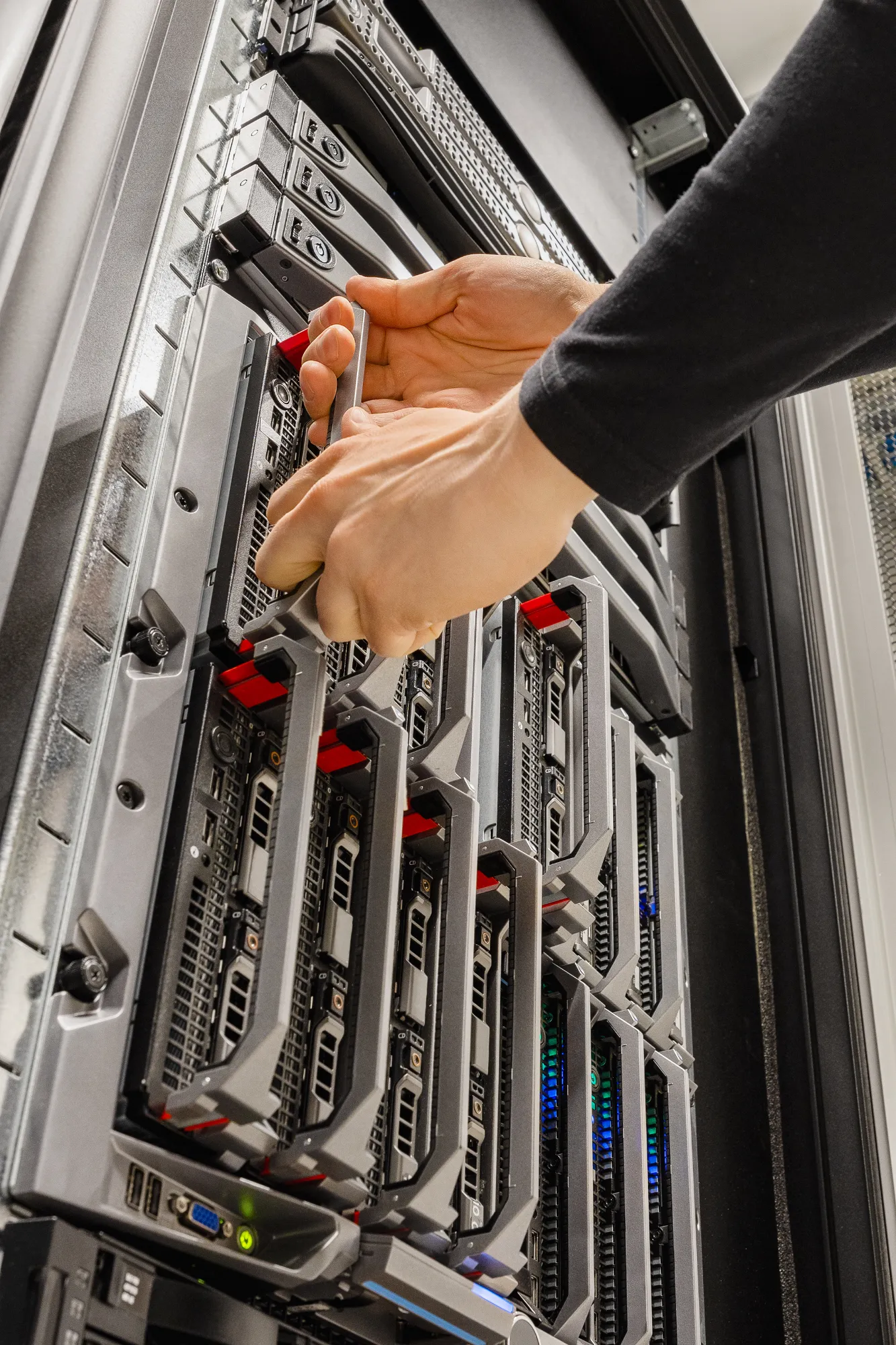 Fully Managed UK VPS Web Hosting by Dean Davis